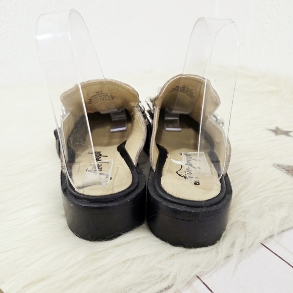 Free People Vida Slip On Mules Metallic Silver Distressed Curb Chain Size 36.5 - Picture 5 of 7